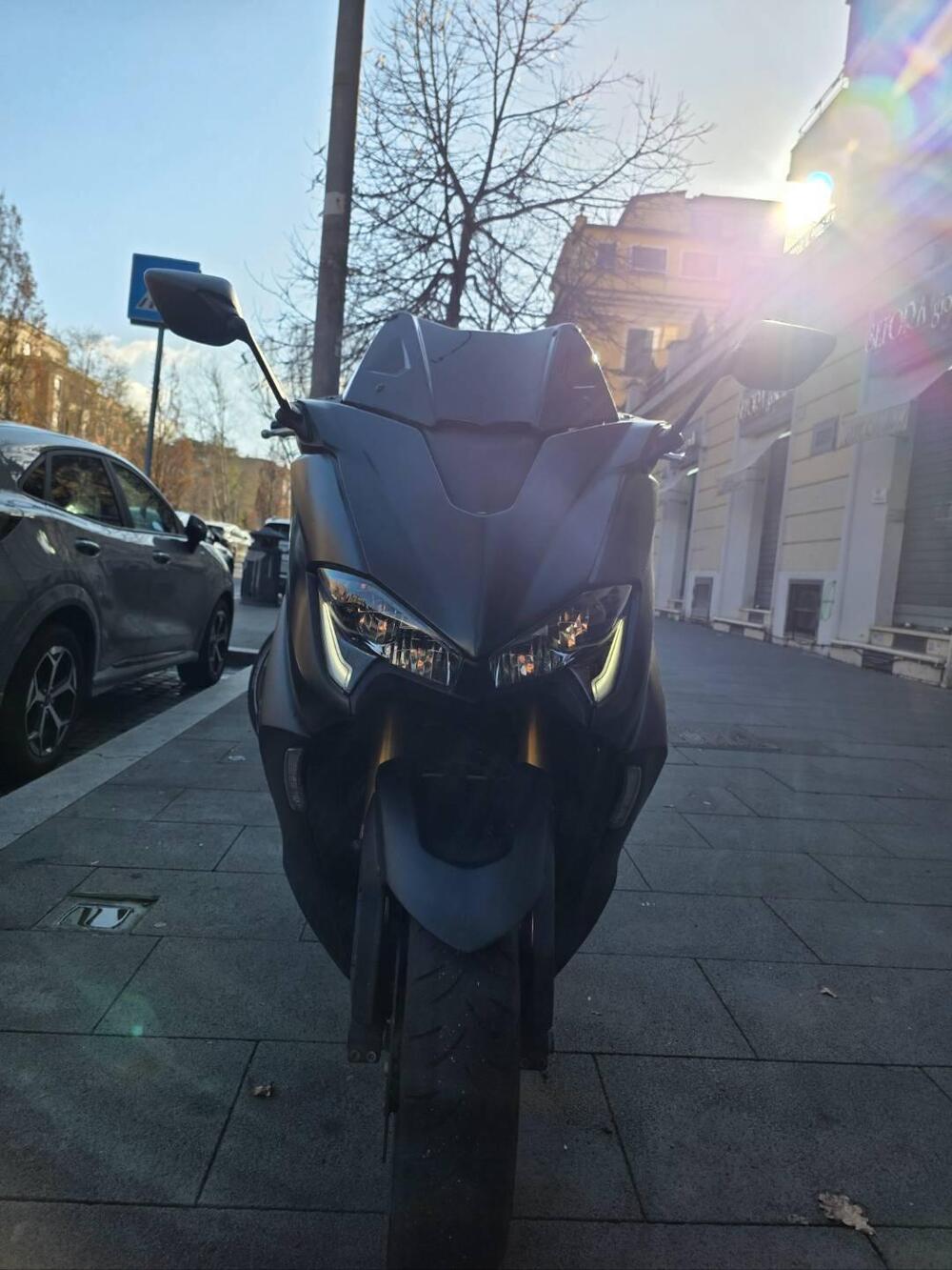 Yamaha T-Max 560 Tech Max (2020) (4)