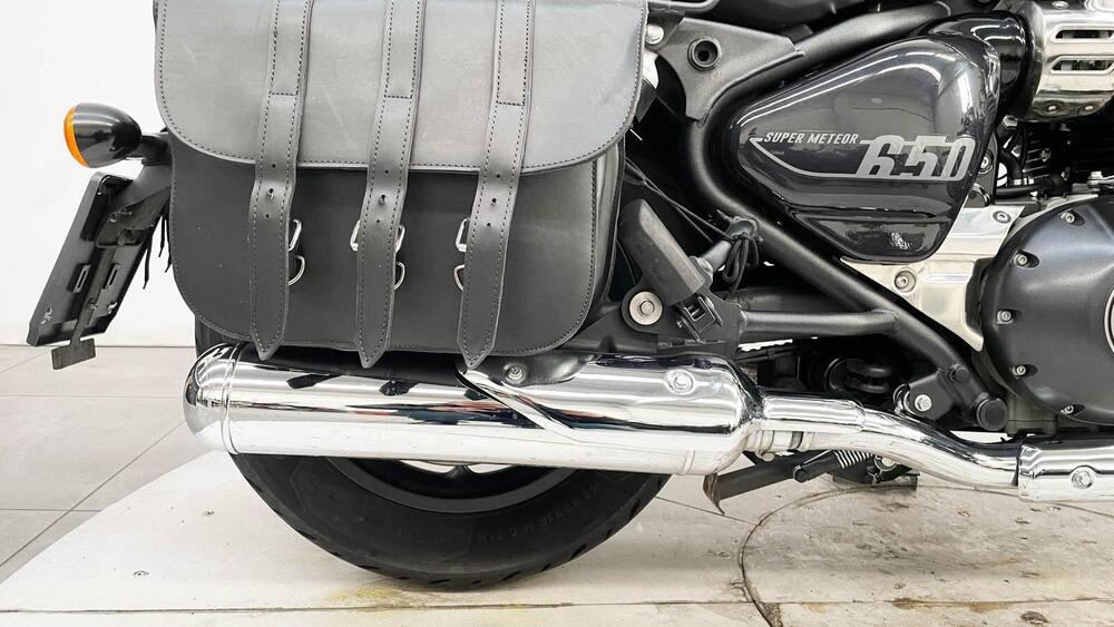 Royal Enfield Super Meteor 650 (2023 - 26) (6)