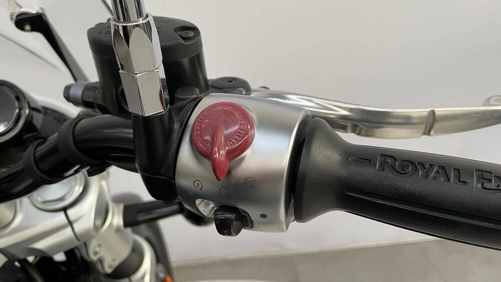 Royal Enfield Super Meteor 650 (2023 - 26) (16)