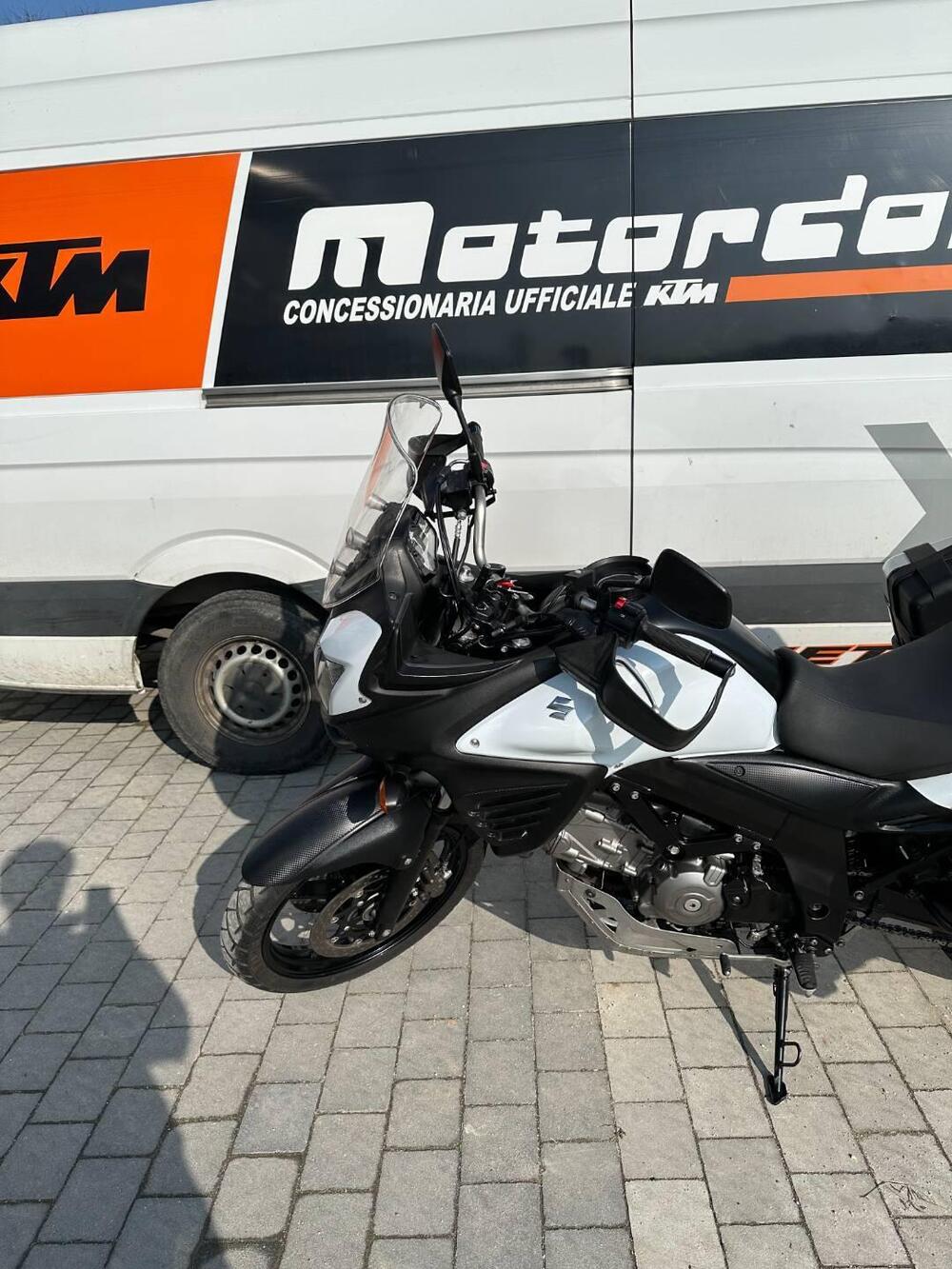 Suzuki V-Strom 650 ABS (2011 - 17) (2)