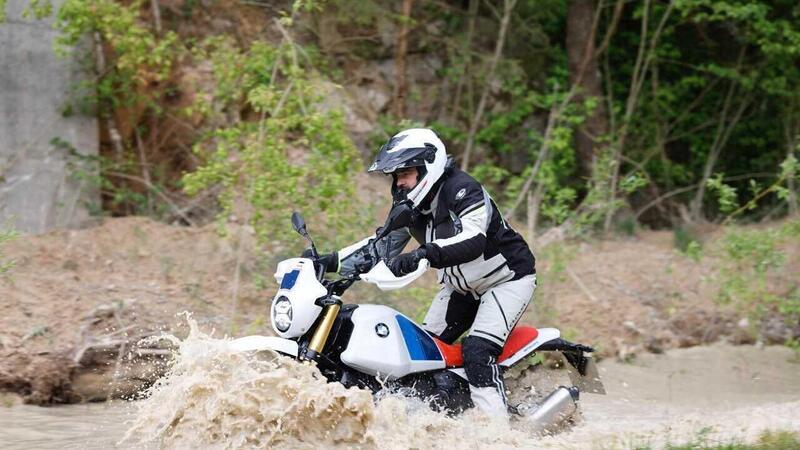 BMW Motorrad: nel 2025 meno moto vendute, ma il Gruppo &egrave; stabile