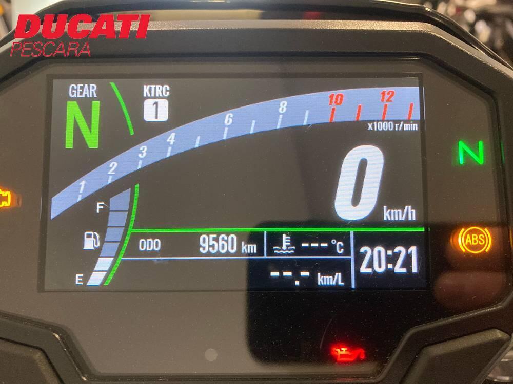 Kawasaki Z 650 (2025 - 26) (5)