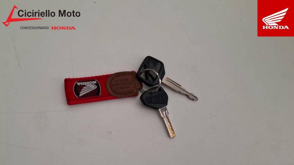 Honda Silver Wing 400 (2006 - 09) (4)