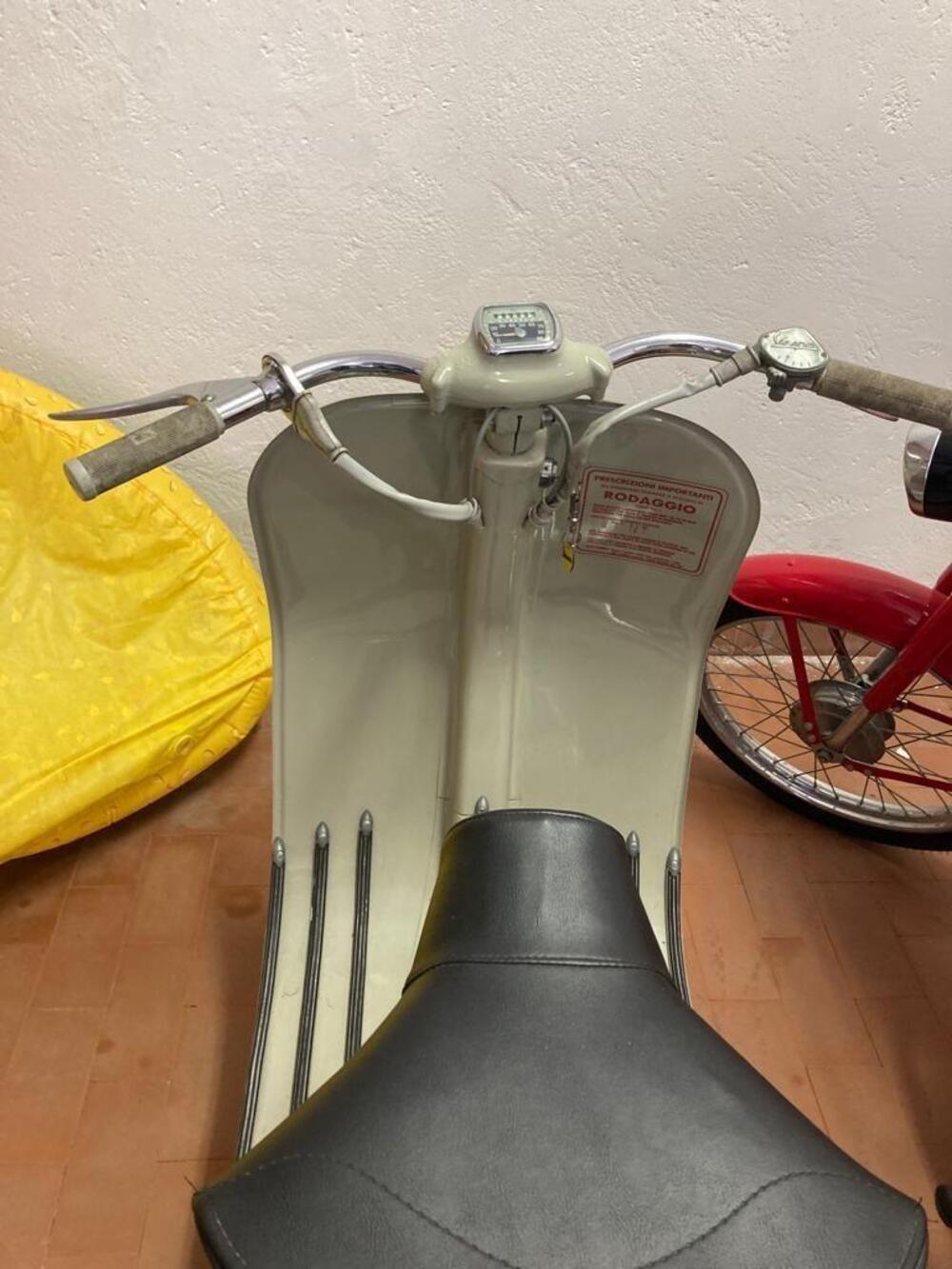 Vespa 125  faro basso (2)