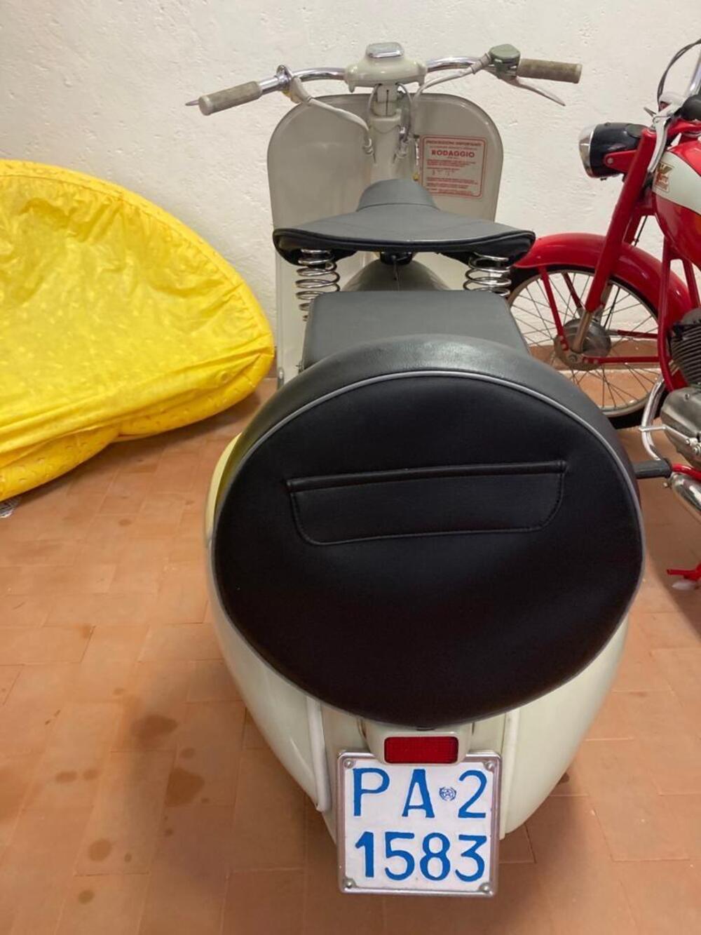 Vespa 125  faro basso (3)