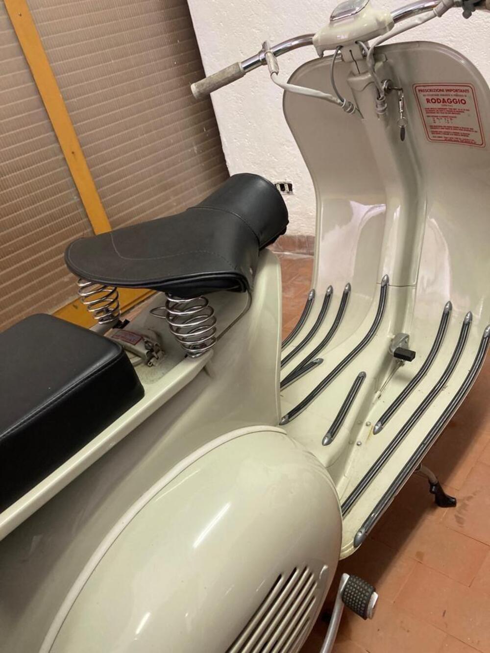 Vespa 125  faro basso (8)