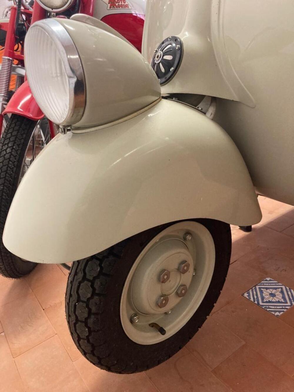 Vespa 125  faro basso (9)