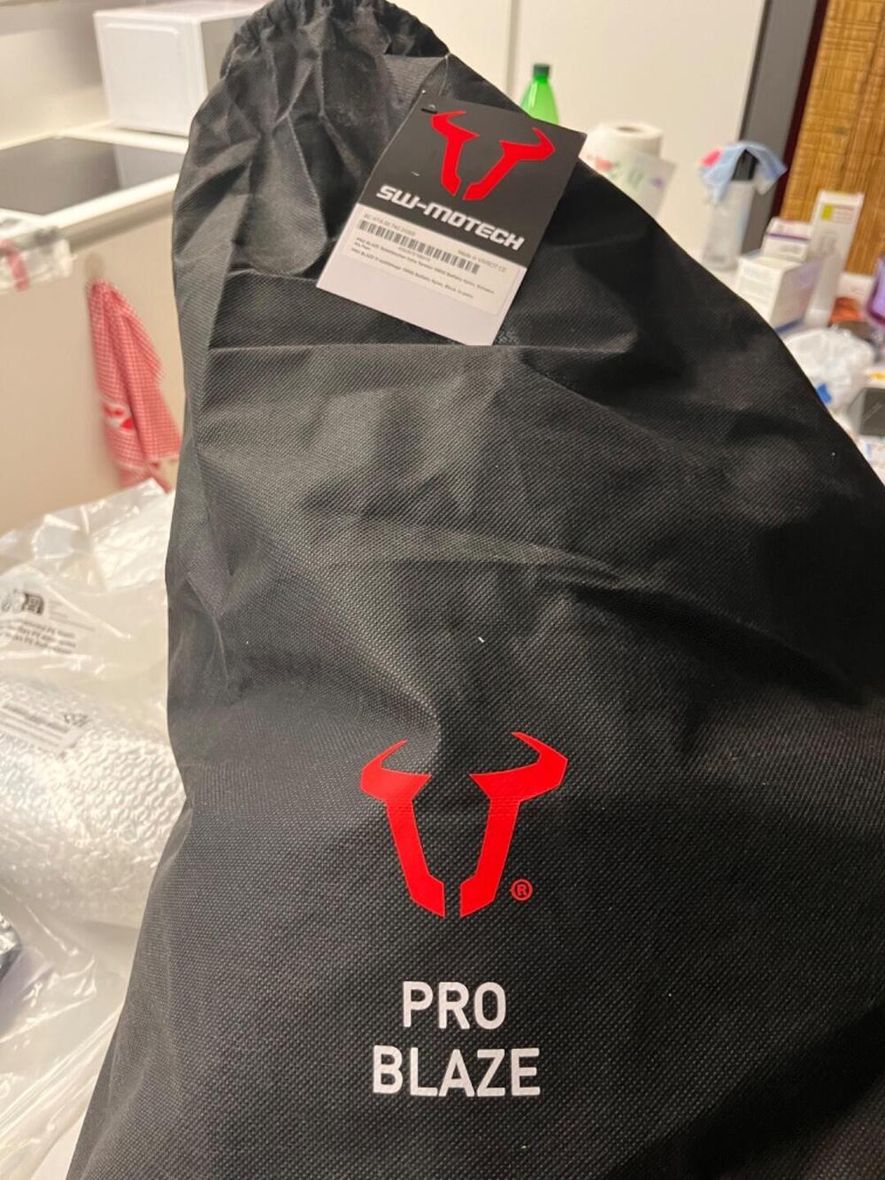 Borse laterali PRO BLAZE H Sw-Motech (6)