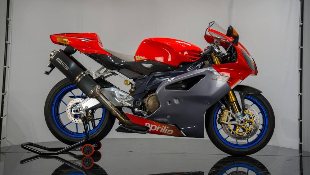 Aprilia RSV 1000 R Factory (2004 - 05) (6)