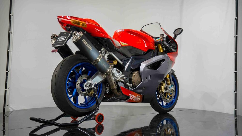 Aprilia RSV 1000 R Factory (2004 - 05) (7)