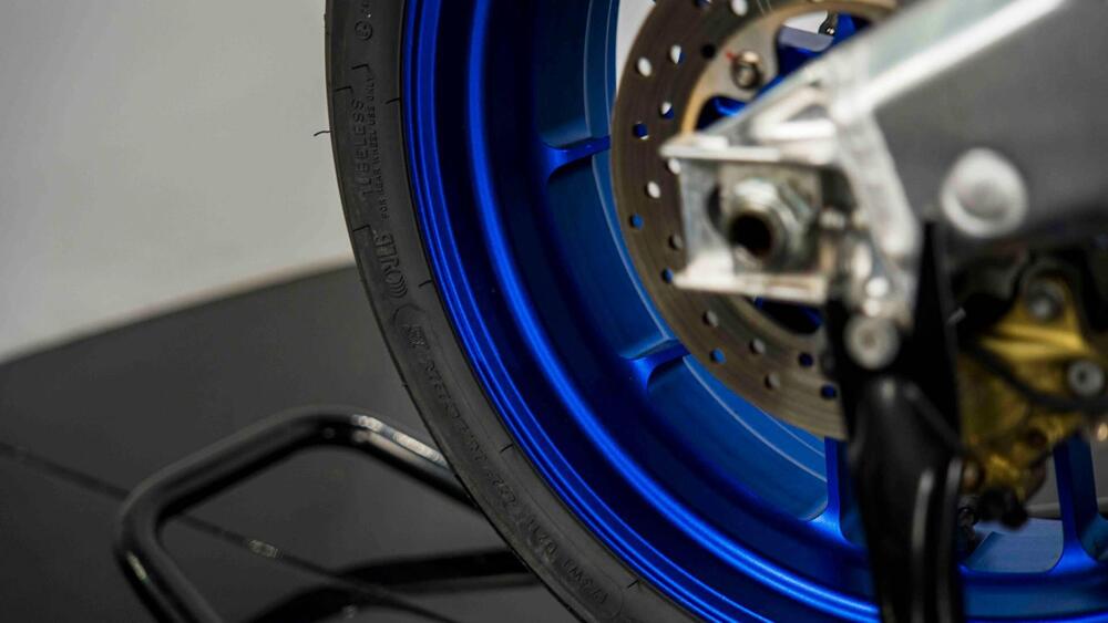 Aprilia RSV 1000 R Factory (2004 - 05) (17)