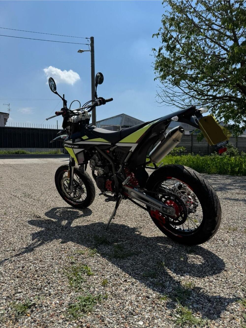 Fantic Motor Motard 125 Performance 4t (2020) (3)