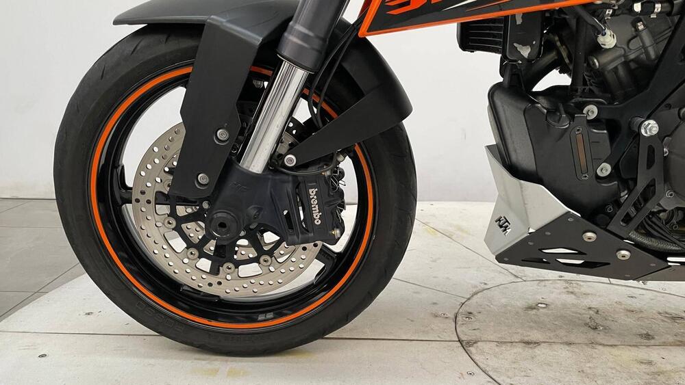 KTM 990 Supermoto (2007 - 08) (3)