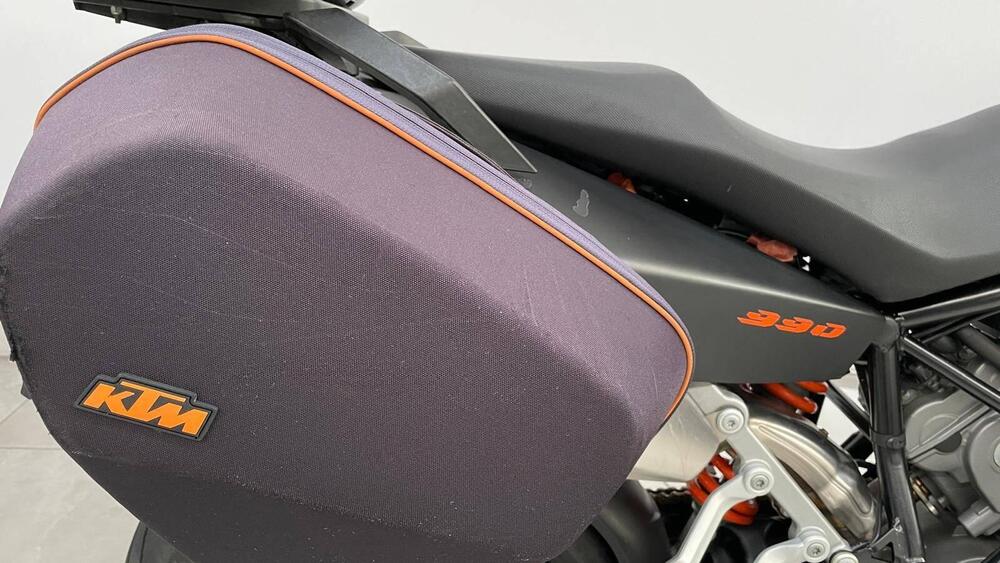 KTM 990 Supermoto (2007 - 08) (9)