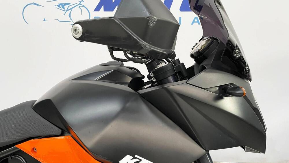 KTM 990 Supermoto (2007 - 08) (10)