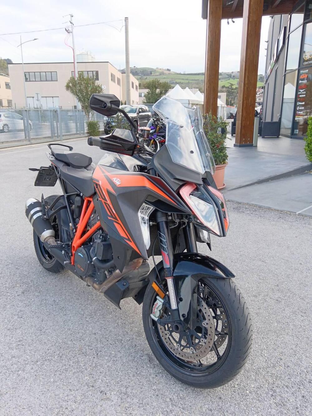 KTM 1290 Super Duke GT (2019 - 20) (2)