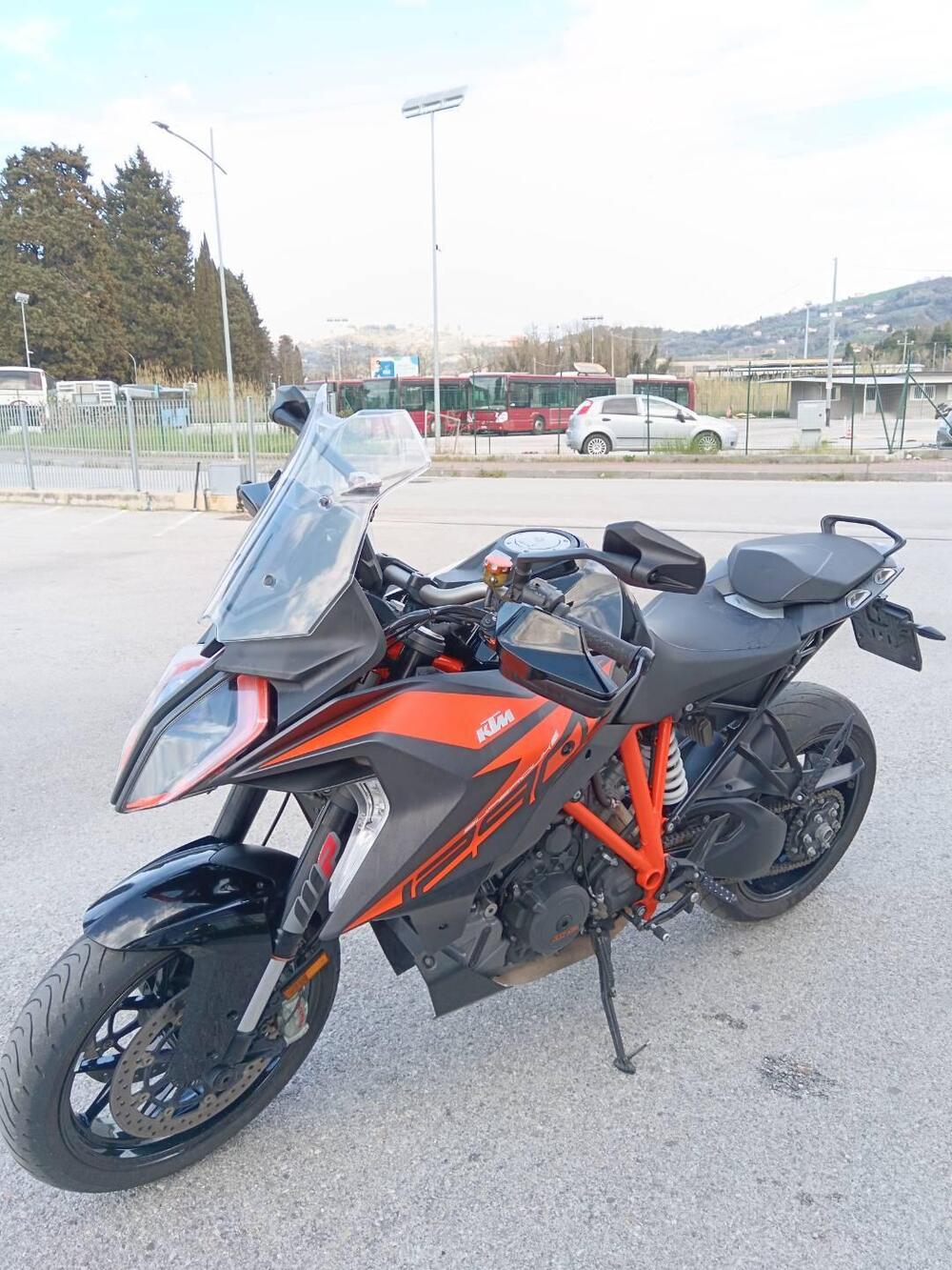 KTM 1290 Super Duke GT (2019 - 20) (3)