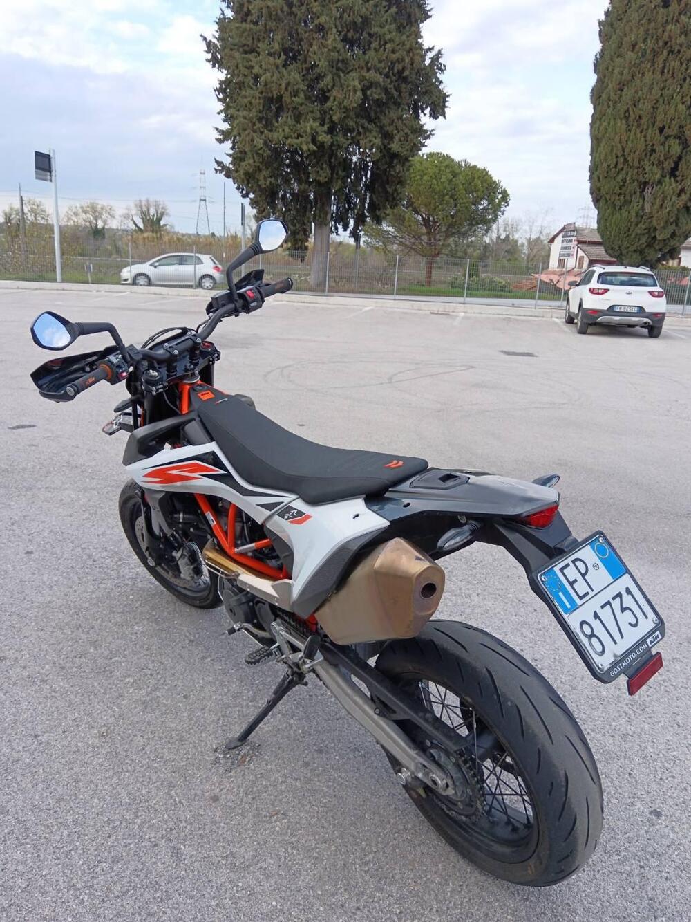 KTM 690 SMC R (2019 - 20) (4)