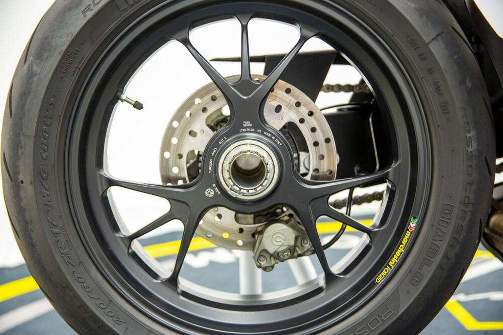 Ducati Streetfighter V4 1100 S (2020) (14)