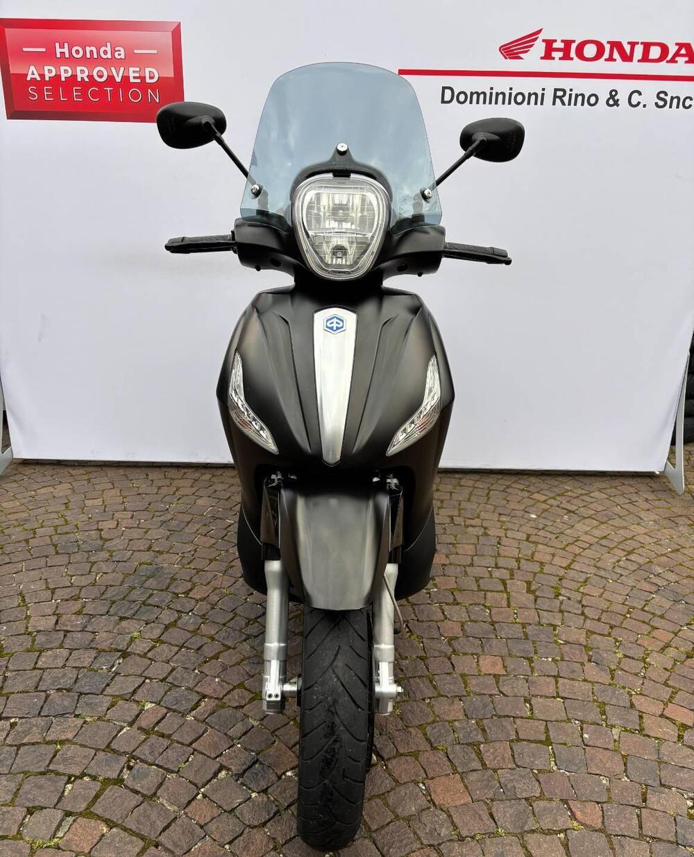 Piaggio Beverly 300 i.e. (2010 - 16) (3)