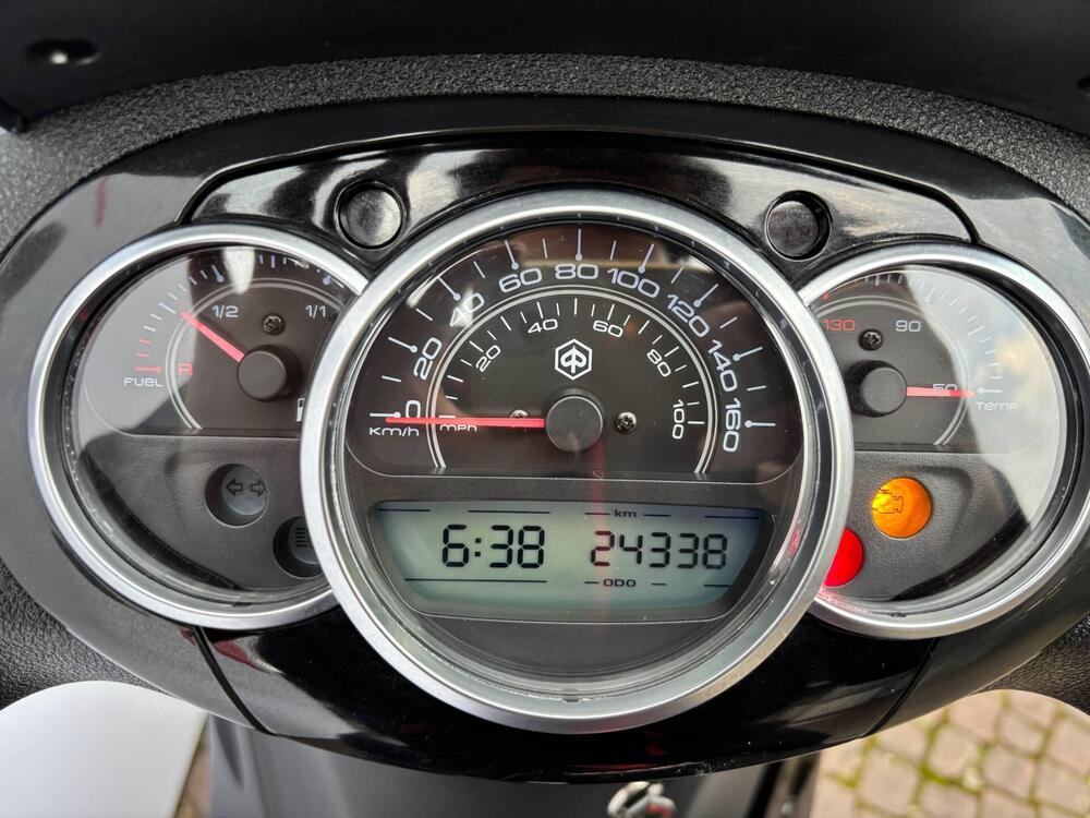 Piaggio Beverly 300 i.e. (2010 - 16) (4)