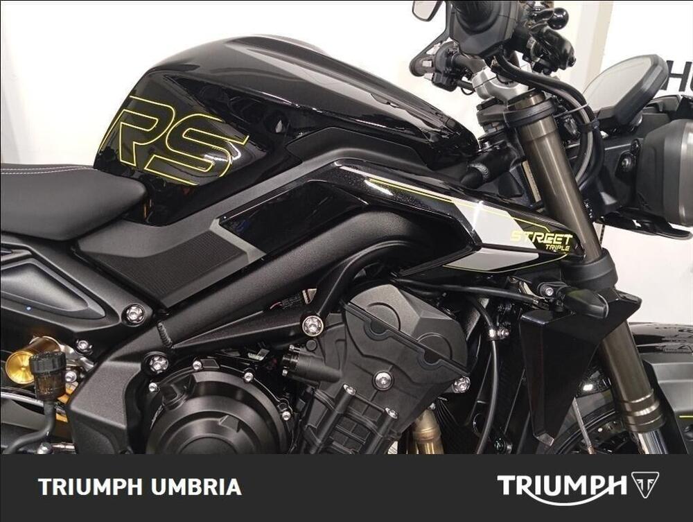 Triumph Street Triple 765 RS (2023 - 26) (2)