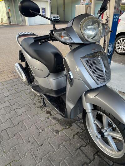 Aprilia Scarabeo 125 (2007 - 12) usata