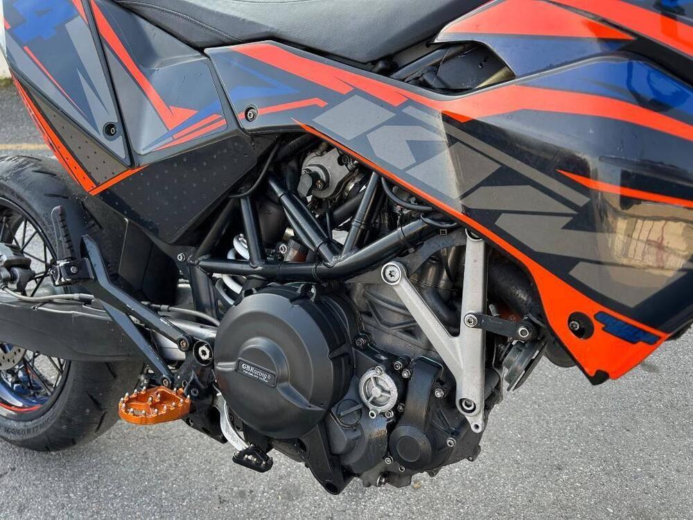 KTM 690 SMC (2008- 11) (3)