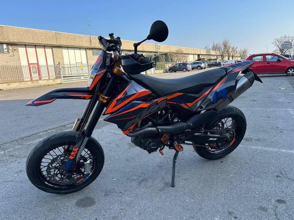 KTM 690 SMC (2008- 11) (4)