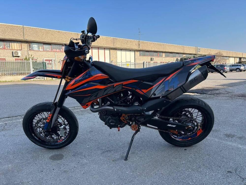 KTM 690 SMC (2008- 11) (5)