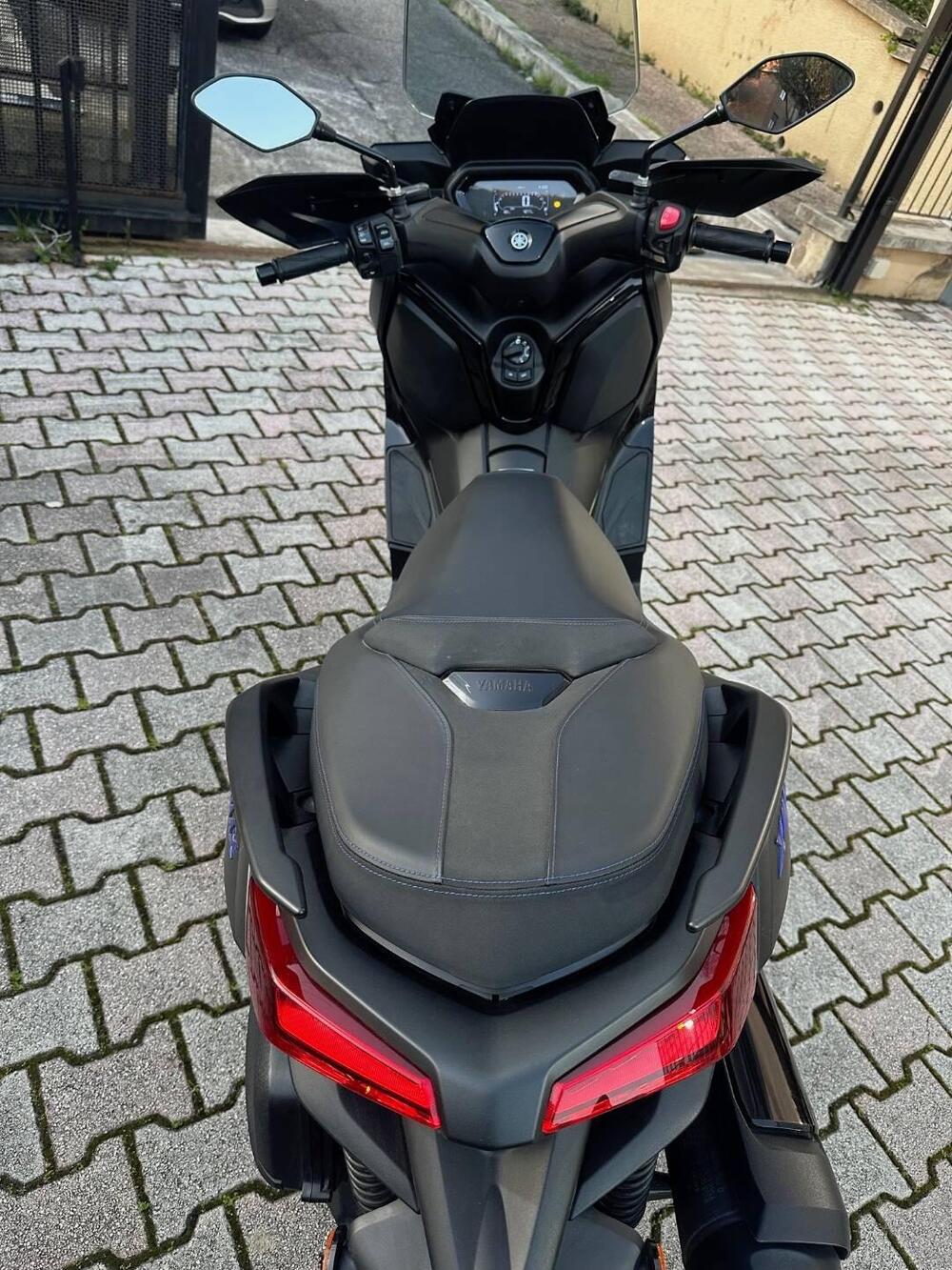 Yamaha X-Max 300 (2025 - 26) (5)