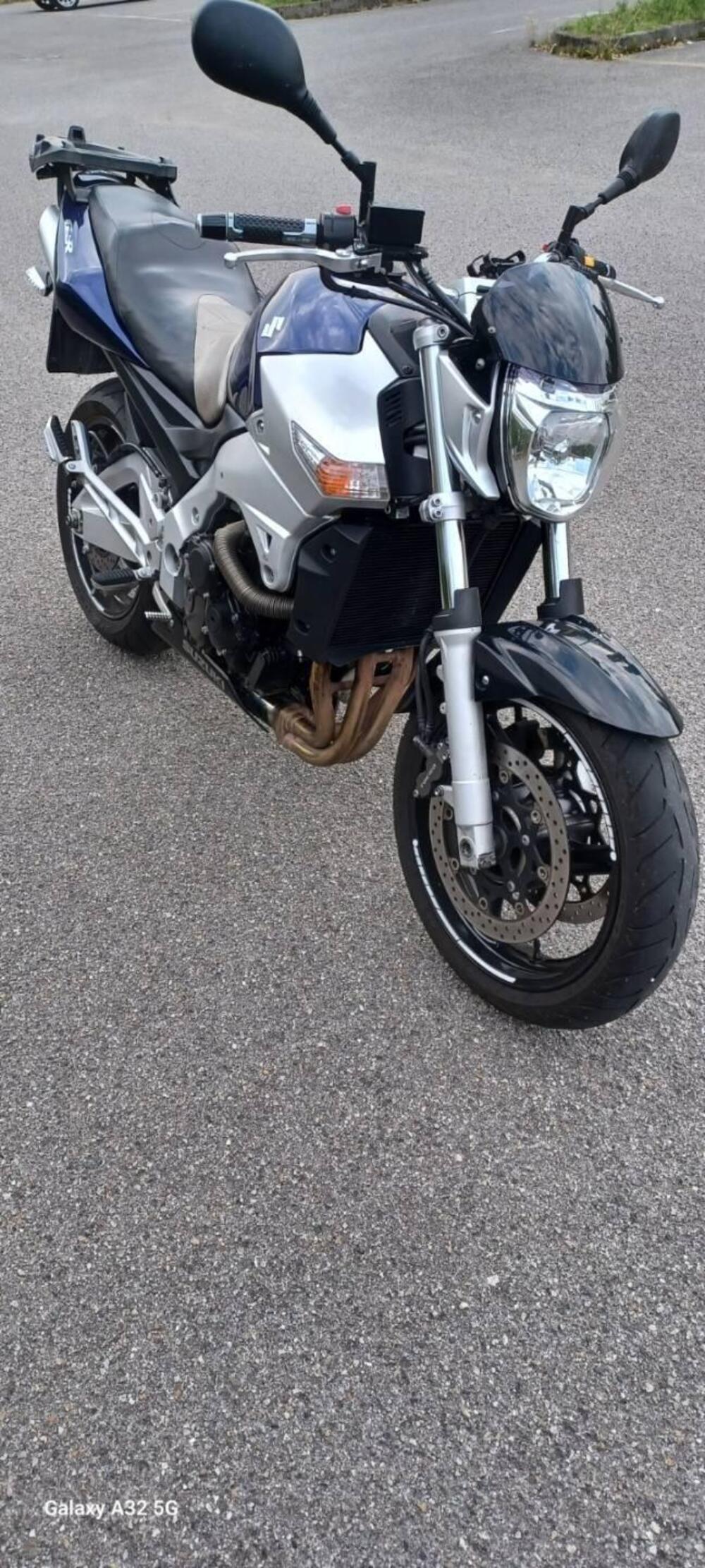 Suzuki GSR 600 (2006 - 11) (3)