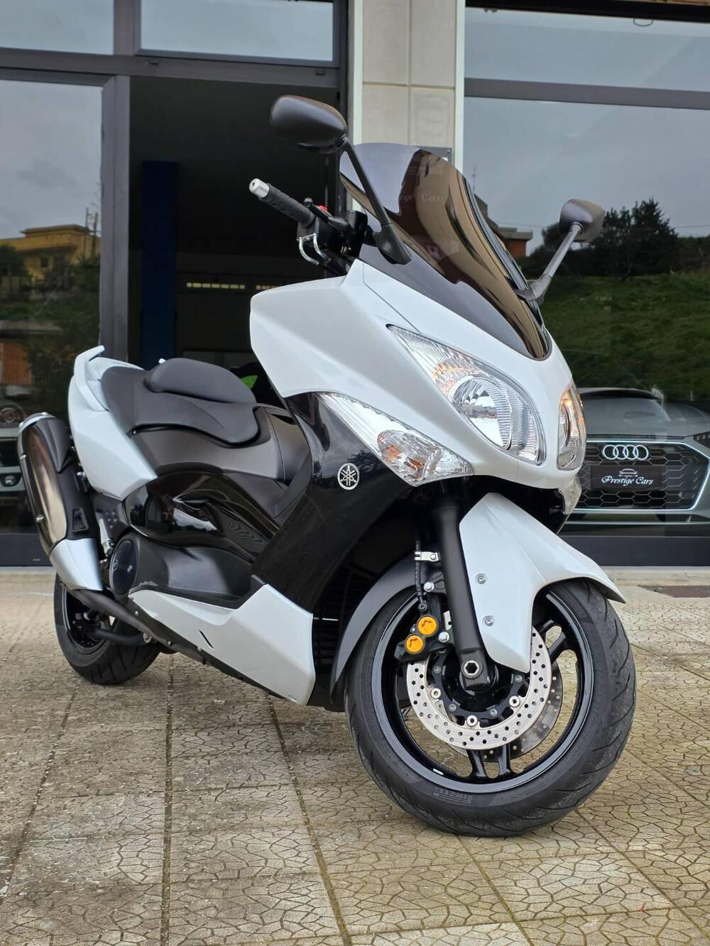 Yamaha T-Max 500 White Max (2010 - 11)