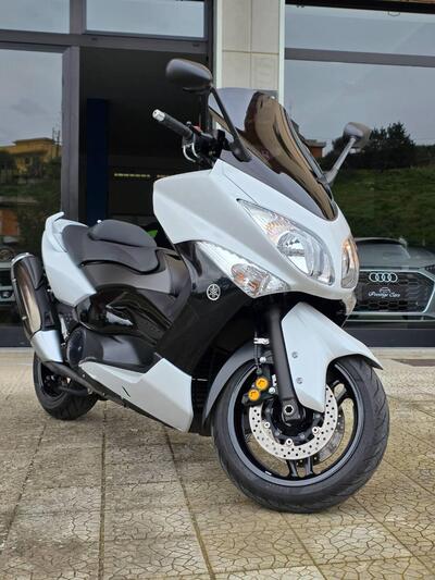 Yamaha T-Max 500 White Max (2010 - 11) usata