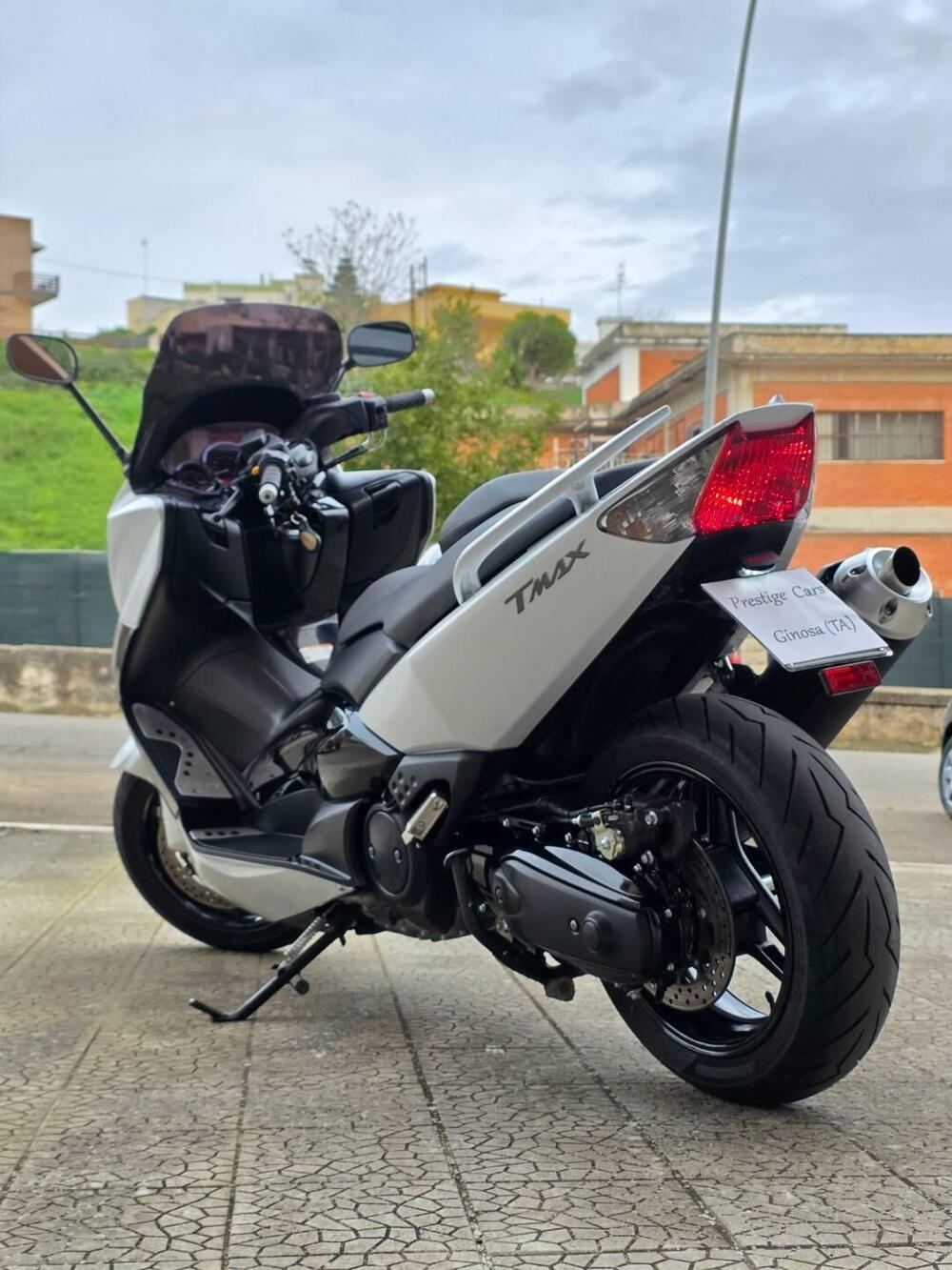 Yamaha T-Max 500 White Max (2010 - 11) (3)