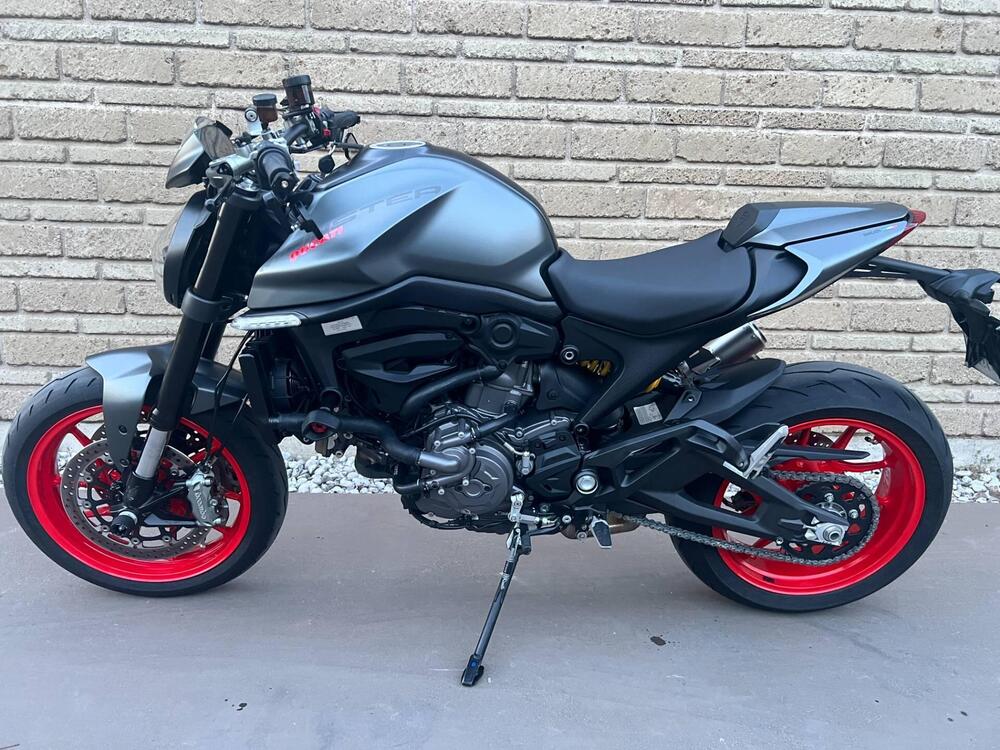 Ducati Monster 937 + (2021 - 25) (5)