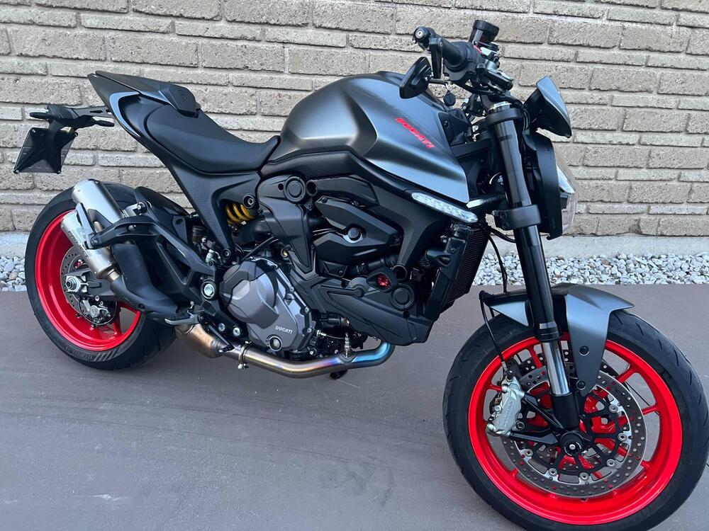 Ducati Monster 937 + (2021 - 25) (6)