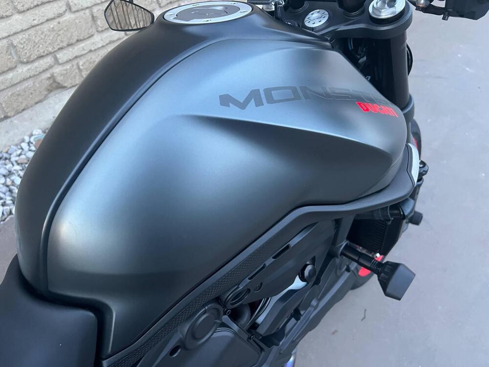 Ducati Monster 937 + (2021 - 25) (7)