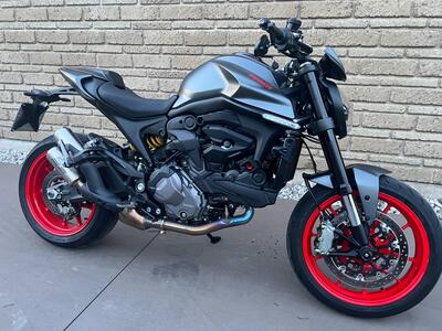 Ducati Monster 937 + (2021 - 25) usata