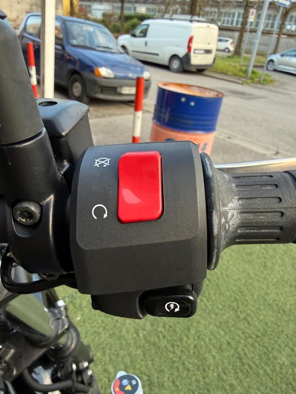 Kawasaki Z 650 RS (2022 - 24) (13)