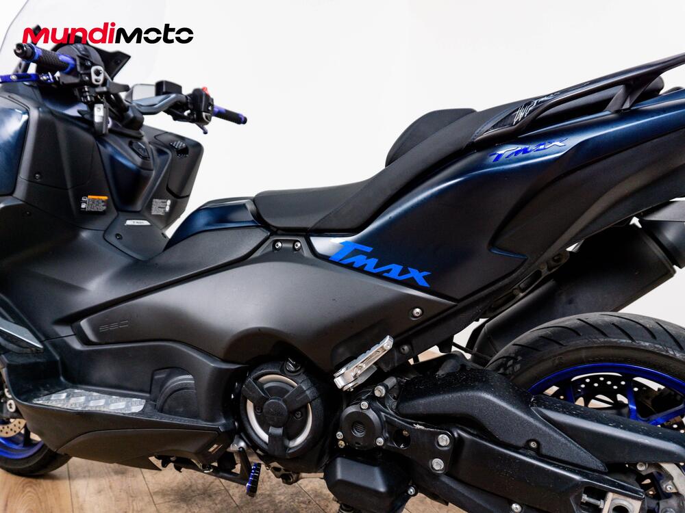 Yamaha T-Max 560 (2020 - 21) (6)