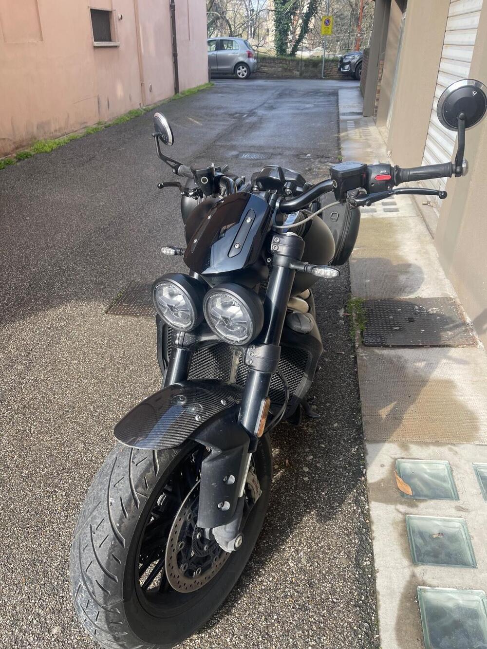 Triumph Rocket 3 R (2021 - 24) (3)