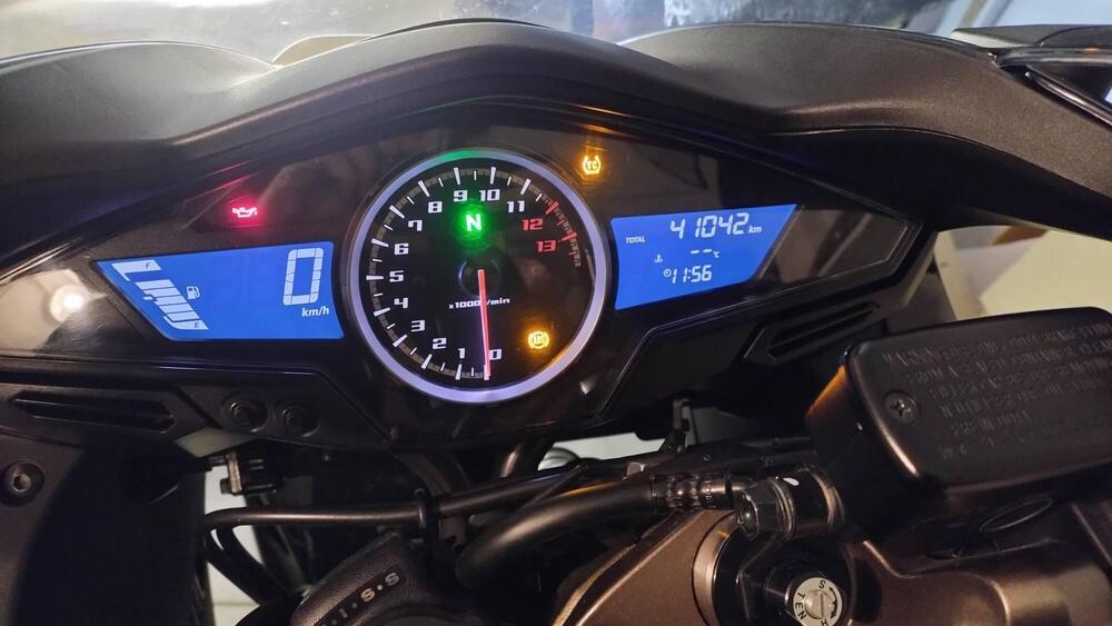 Honda VFR 800 F (2014 - 16) (13)