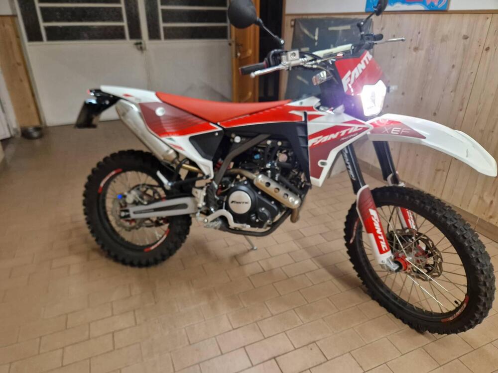 Fantic Motor XEF 125 Performance (2025 - 26) (2)
