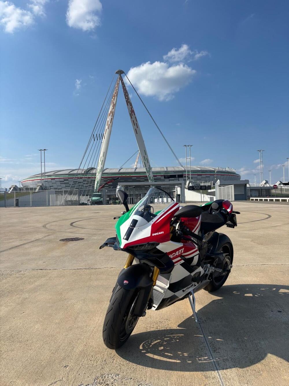 Ducati Panigale V4 Tricolore (2025 - 26) (3)