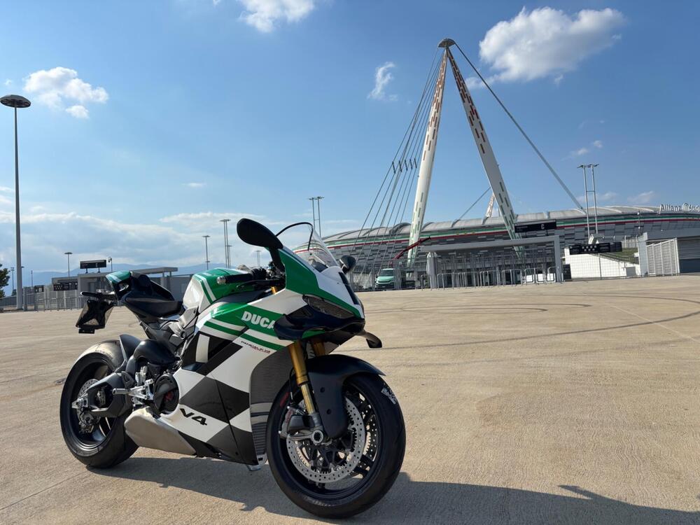 Ducati Panigale V4 Tricolore (2025 - 26) (8)