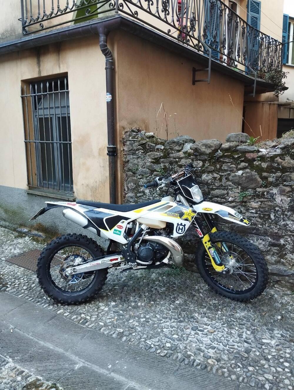 Husqvarna TE 300i (2018) (4)