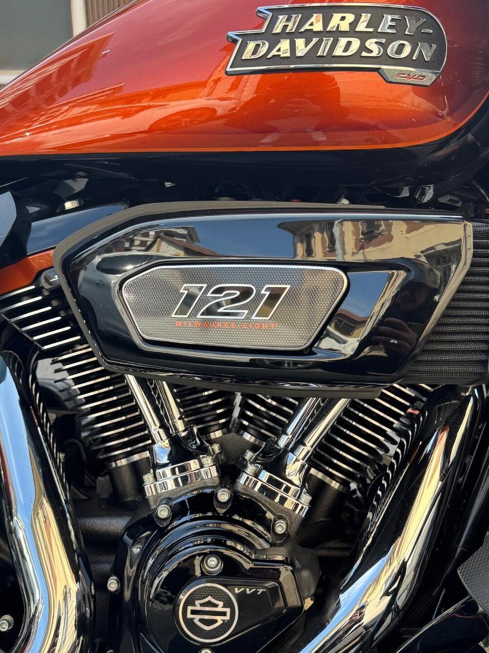 Harley-Davidson CVO Road Glide (2023) (2)