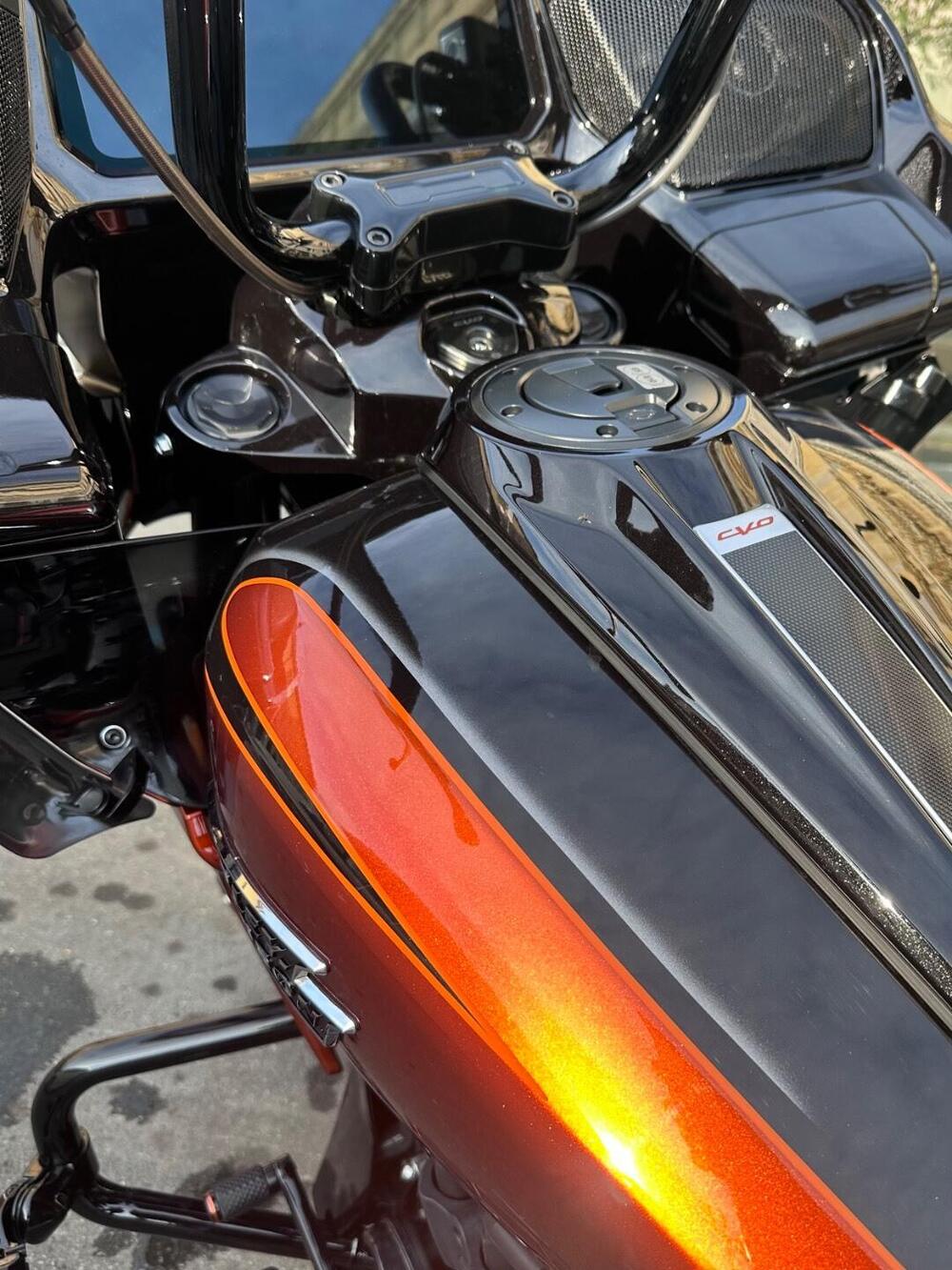Harley-Davidson CVO Road Glide (2023) (13)