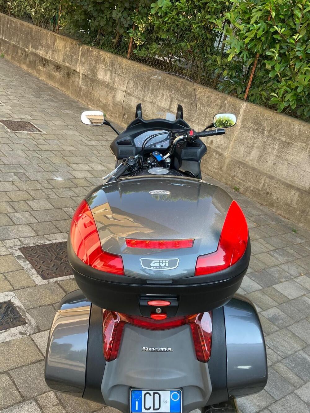 Honda Deauville 700 ABS (5)